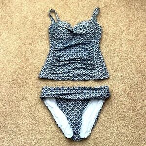 Bond-eye Wireless Adjustable Straps Tankini Swimsuit Set Size 6 D/DD